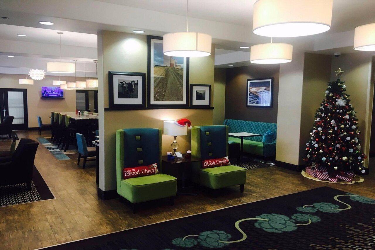 Hampton Inn Saskatoon South Екстер'єр фото