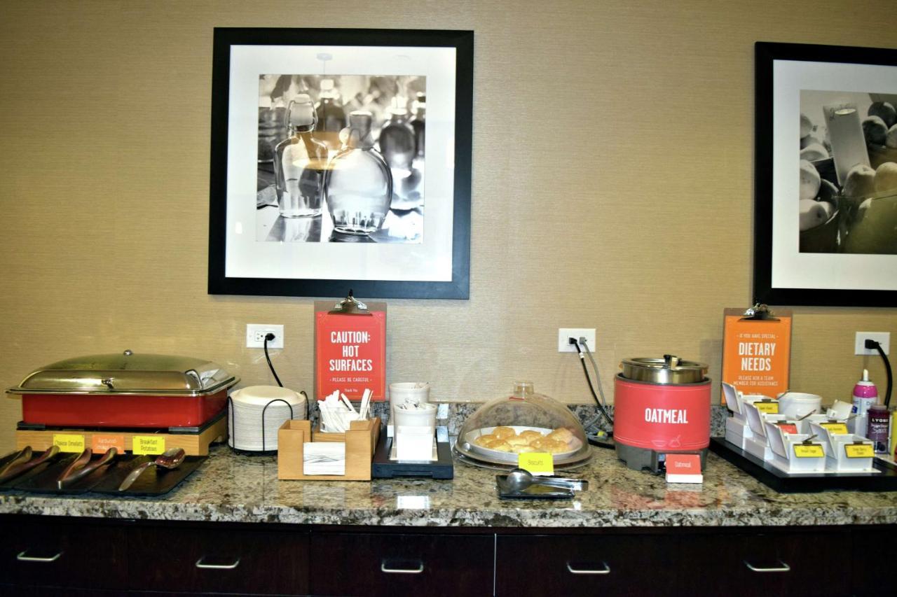 Hampton Inn Saskatoon South Екстер'єр фото